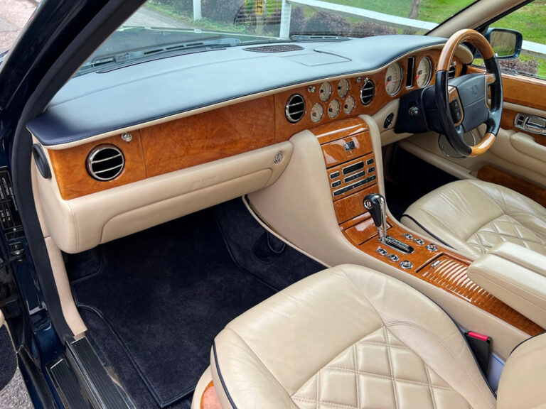 Wedding Car Hire, Dorset, Bentley Arnage wedding car, Windsor Blue Bentley, luxury wedding car Dorset, chauffeur-driven Bentley hire, elegant bridal car, Wedding Cars Dorset, wedding car Dorset, wedding car Somerset, wedding car Hampshire, wedding car Wiltshire, modern classic wedding car, Bentley wedding vehicle hire, premium wedding transport UK