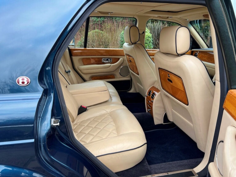 Wedding Car Hire, Dorset, Bentley Arnage wedding car, Windsor Blue Bentley, luxury wedding car Dorset, chauffeur-driven Bentley hire, elegant bridal car, Wedding Cars Dorset, wedding car Dorset, wedding car Somerset, wedding car Hampshire, wedding car Wiltshire, modern classic wedding car, Bentley wedding vehicle hire, premium wedding transport UK